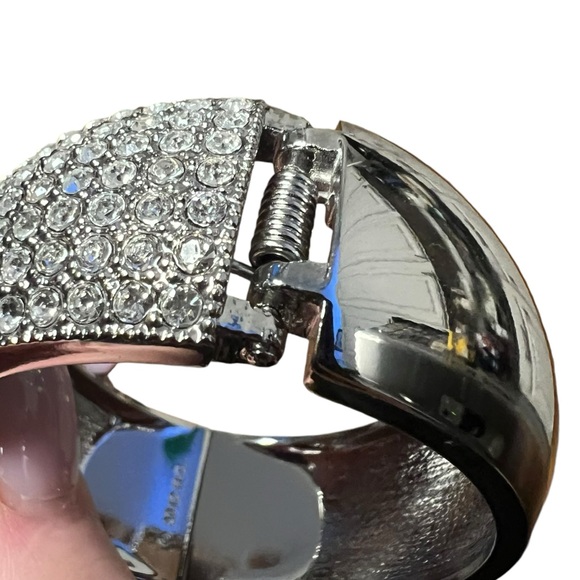 Harley Davidson 2012 CZ Bling Silver Bangle Spring Closure Bracelet - Picture 7 of 14